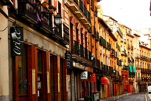 BARRIO DE LA LATINA Y EL RASTRO