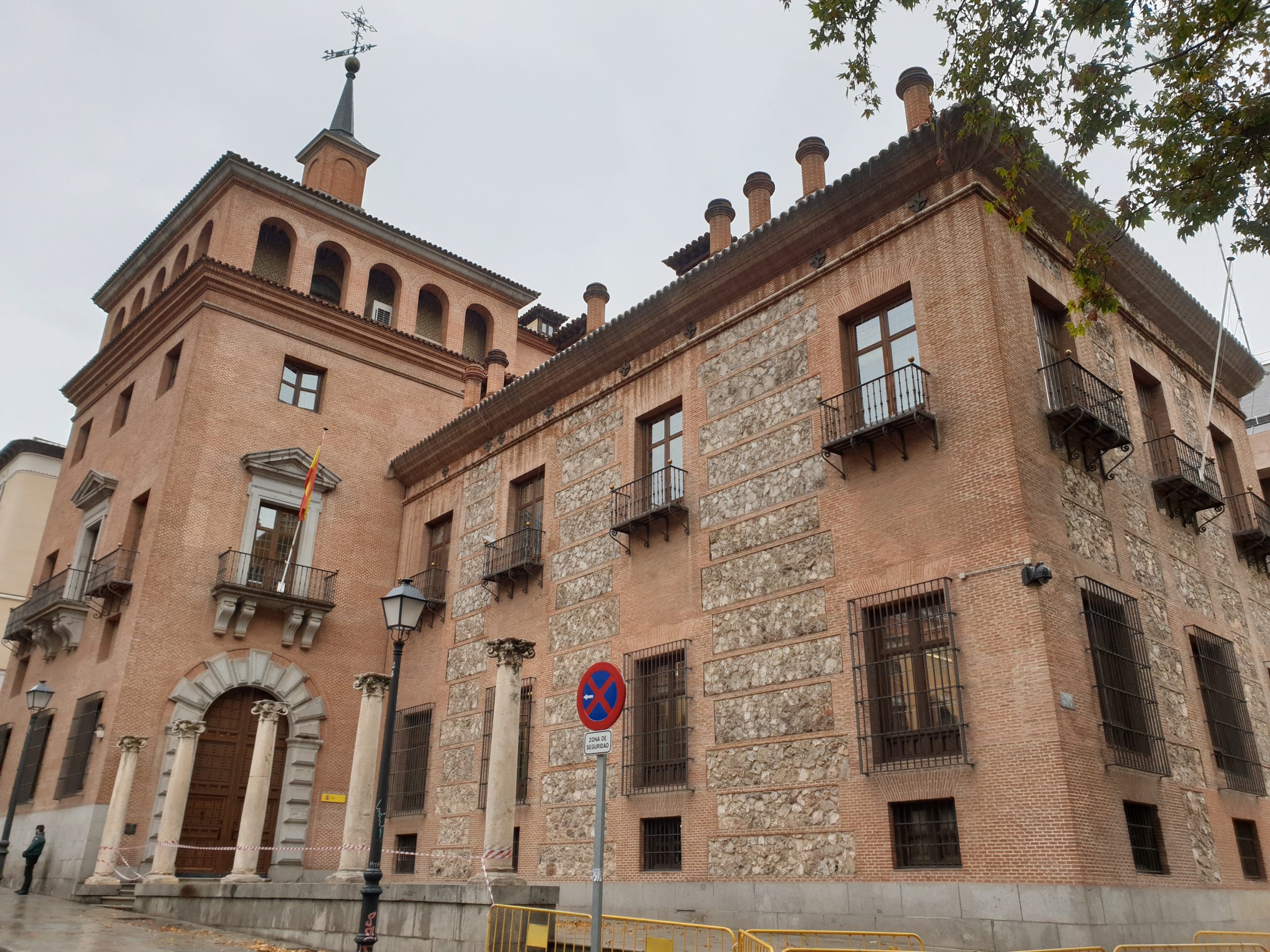 Madrid Misterioso: Leyendas, Fantasmas y Casas Encantadas